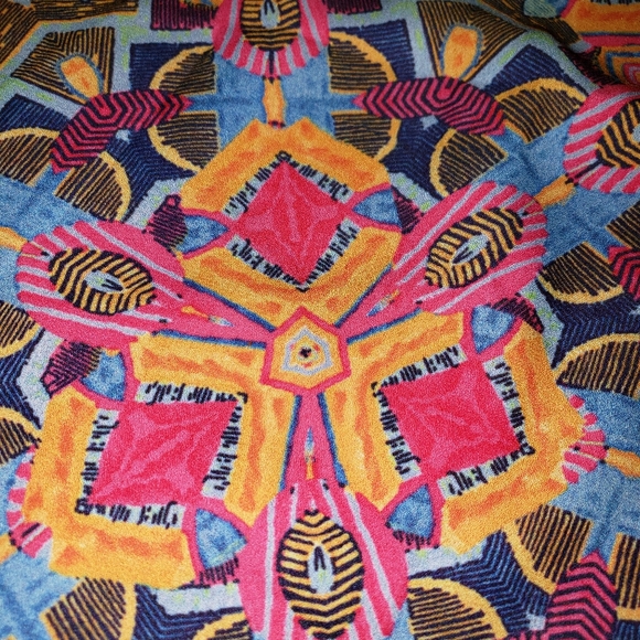 NWT, KENAR Top - Picture 3 of 13